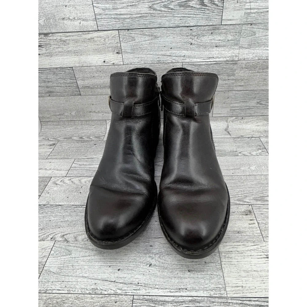 Born leather ankle