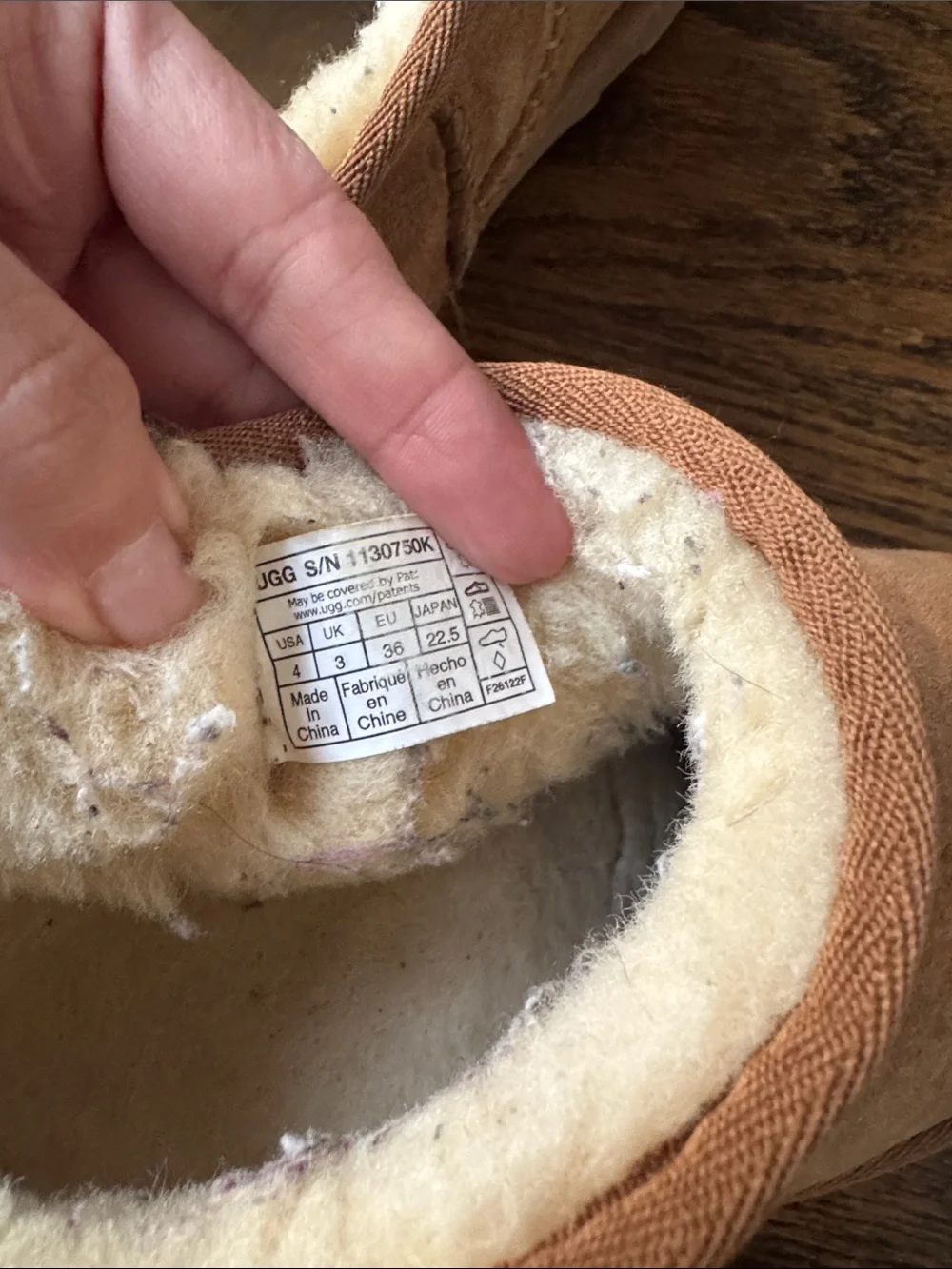 UGG classic short