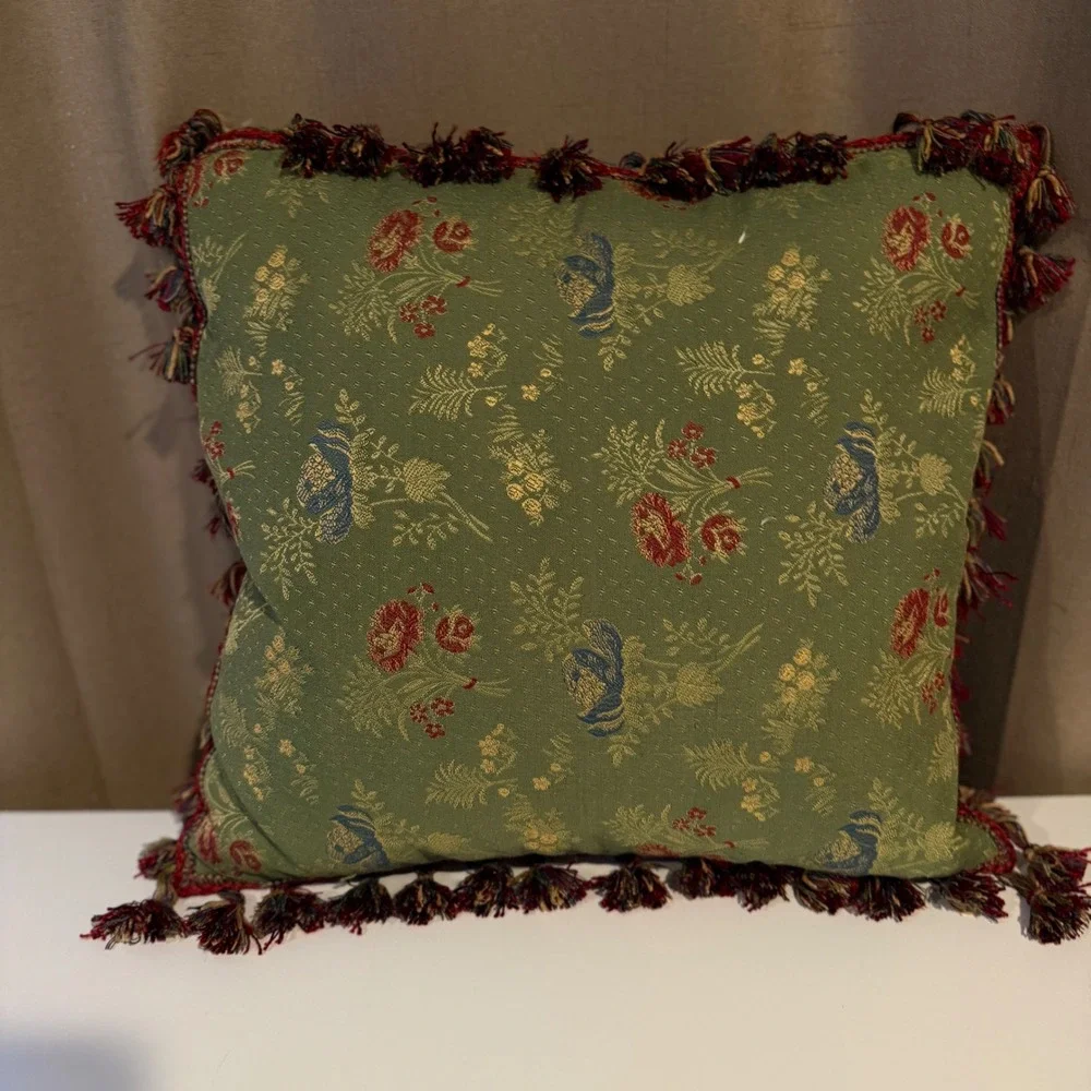 Floral Botanical Tossed Print Throw Pillow Tassels Green Red Blue‎