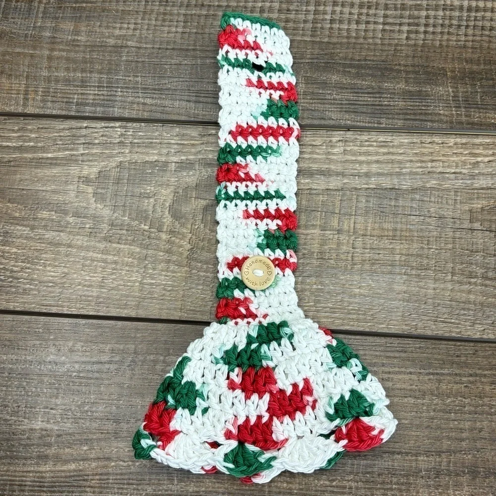 Hand Crafted or colors textured