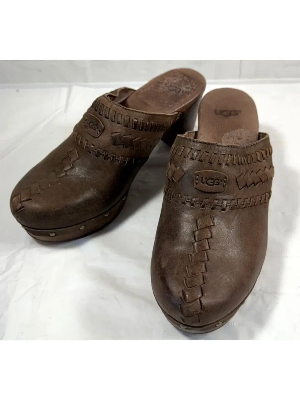 UGG Vivica 1957 Brown Leather Woven Studded Mule Clogs Y2K Size 6 shearling