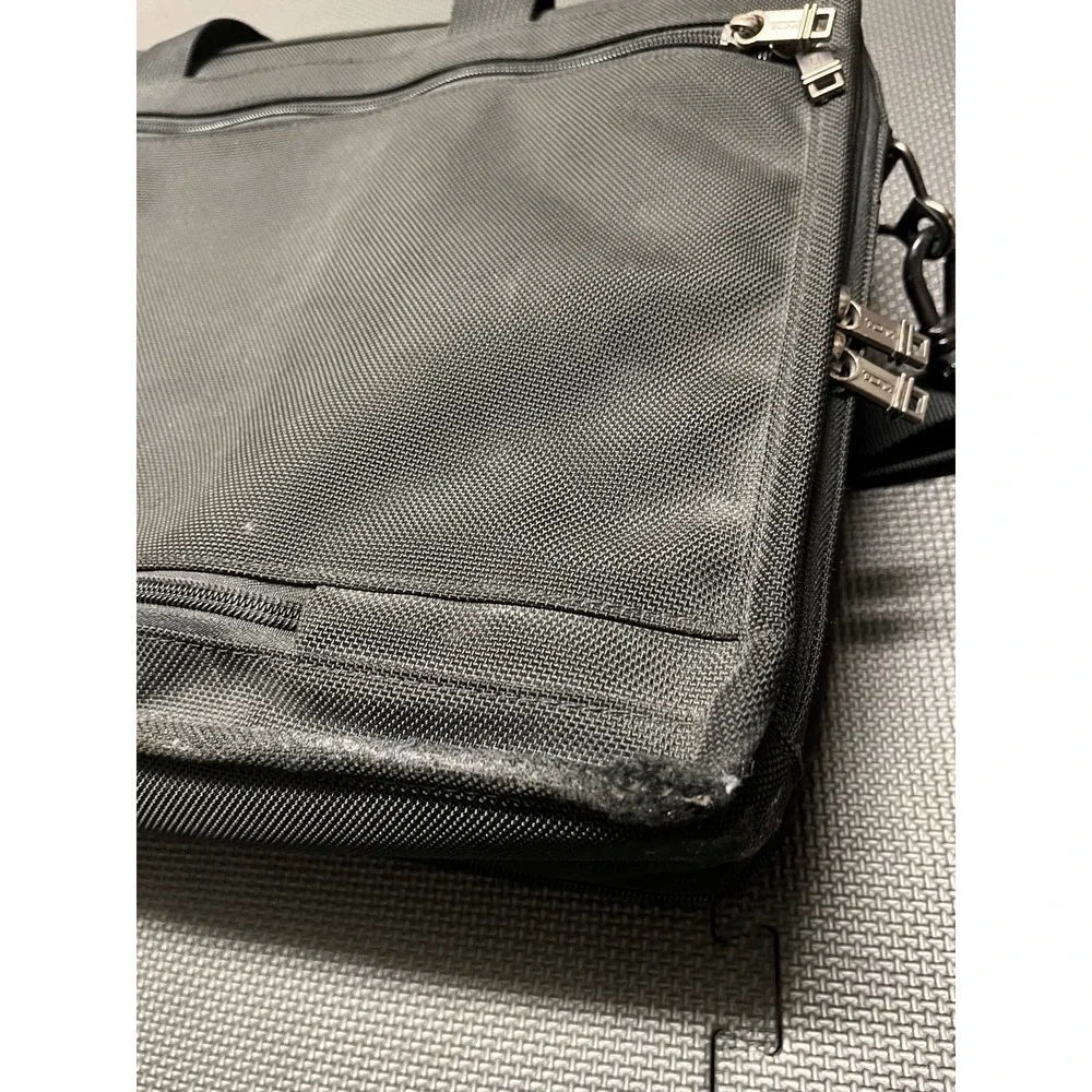Tumi preowned normal