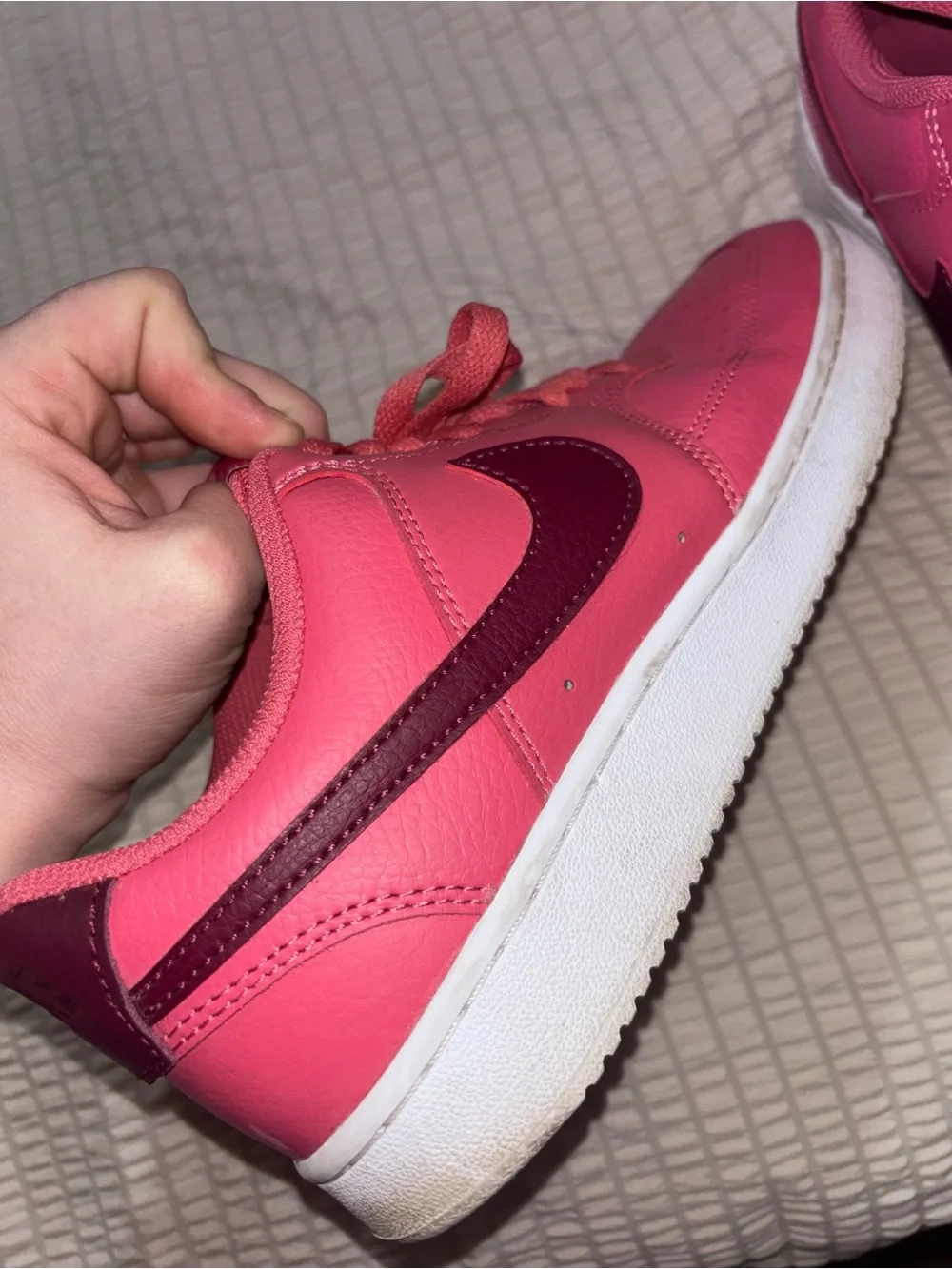 Nike bold pink
