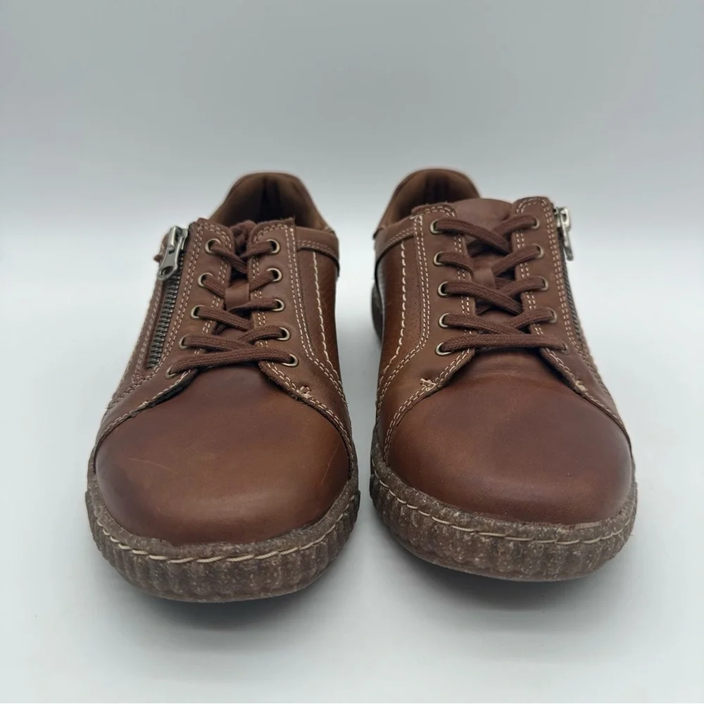 Clarks elegant brown
