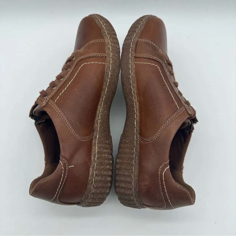 Clarks elegant brown