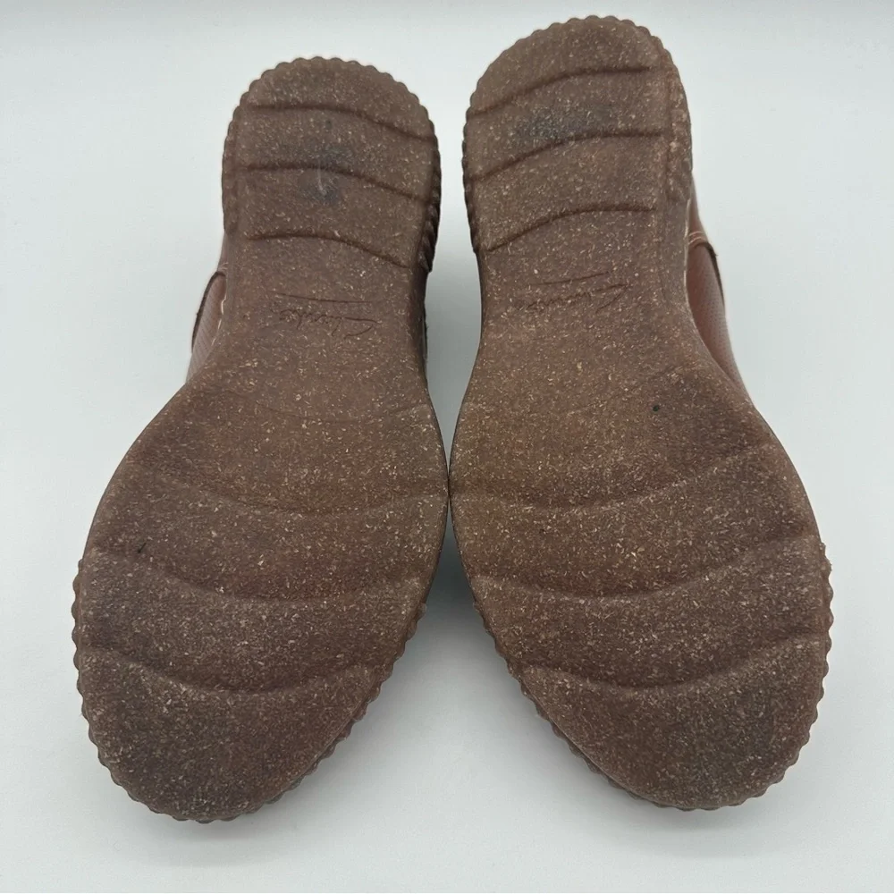 Clarks elegant brown