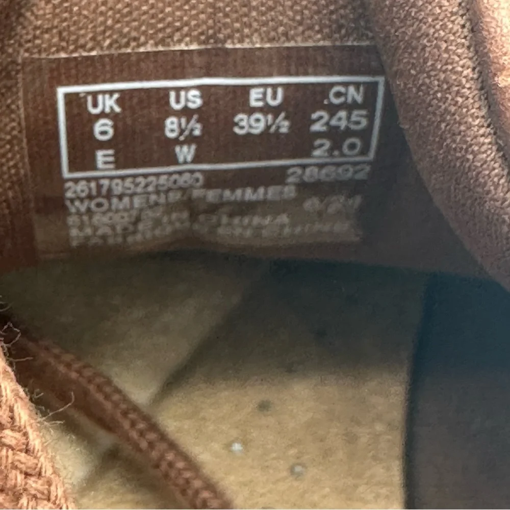 Clarks elegant brown