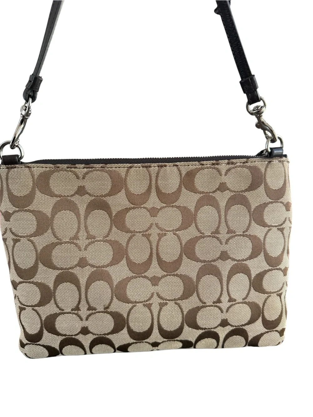Coach signature turnlock