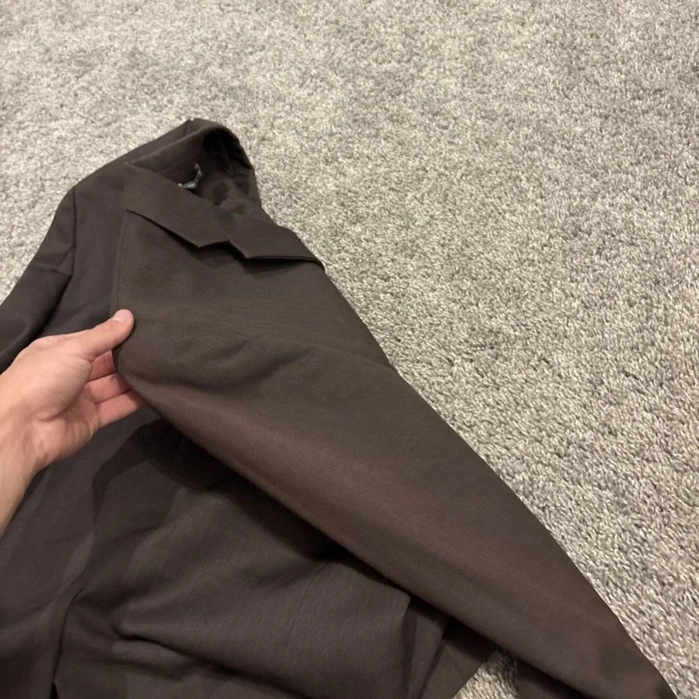 Banana Republic sleeve have