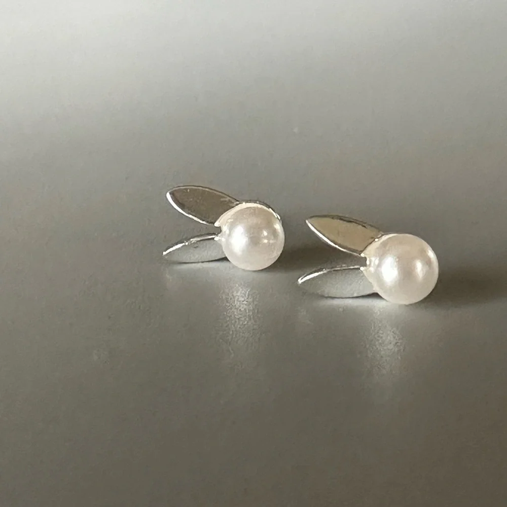 Martin Pere looking pair