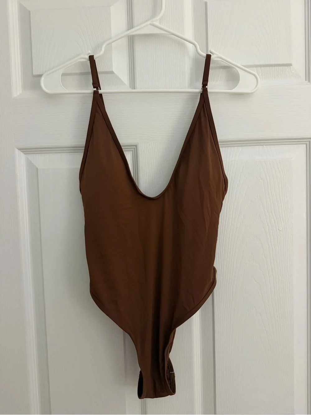 N/A sleek brown