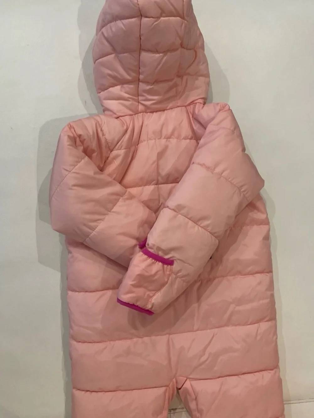 Converse light pink