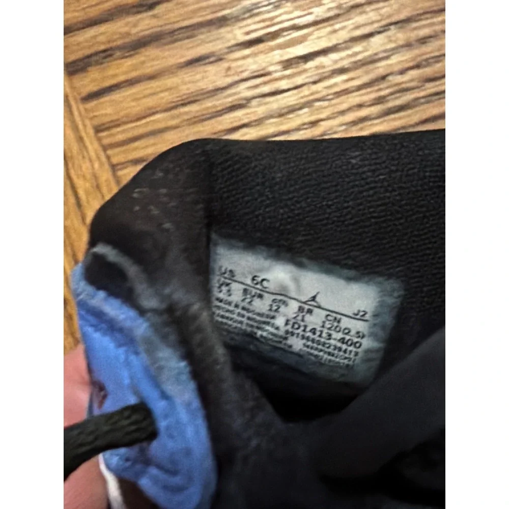 Jordan black 6c