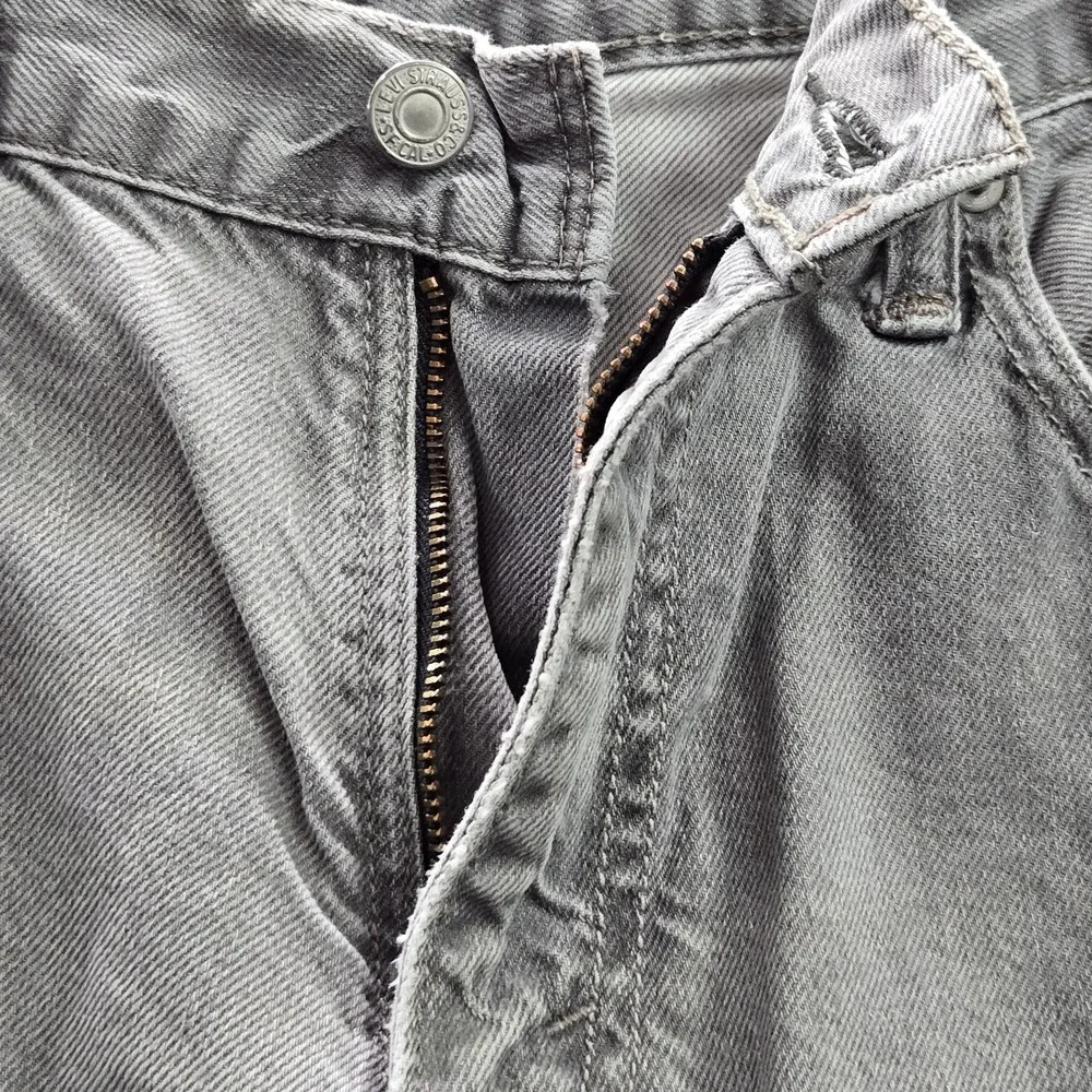 Levis *please carefully