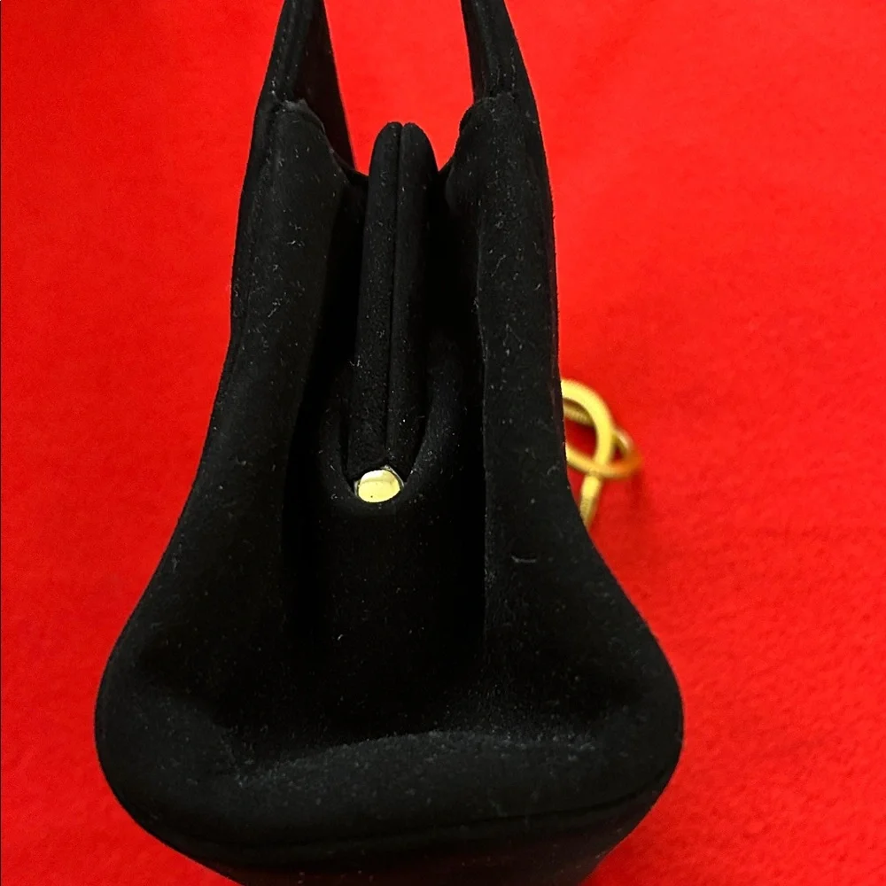Koret elegant black