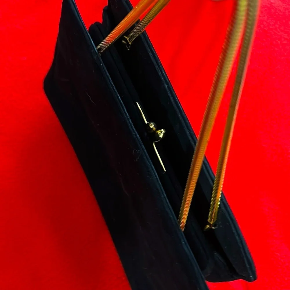 Koret elegant black