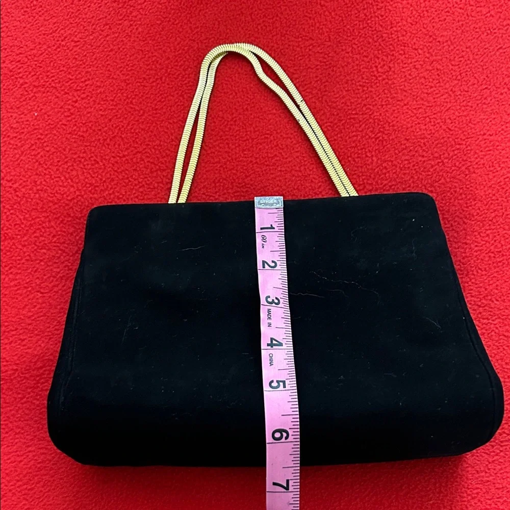 Koret elegant black