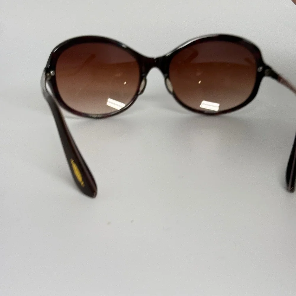 Oliver Peoples ***please read***
