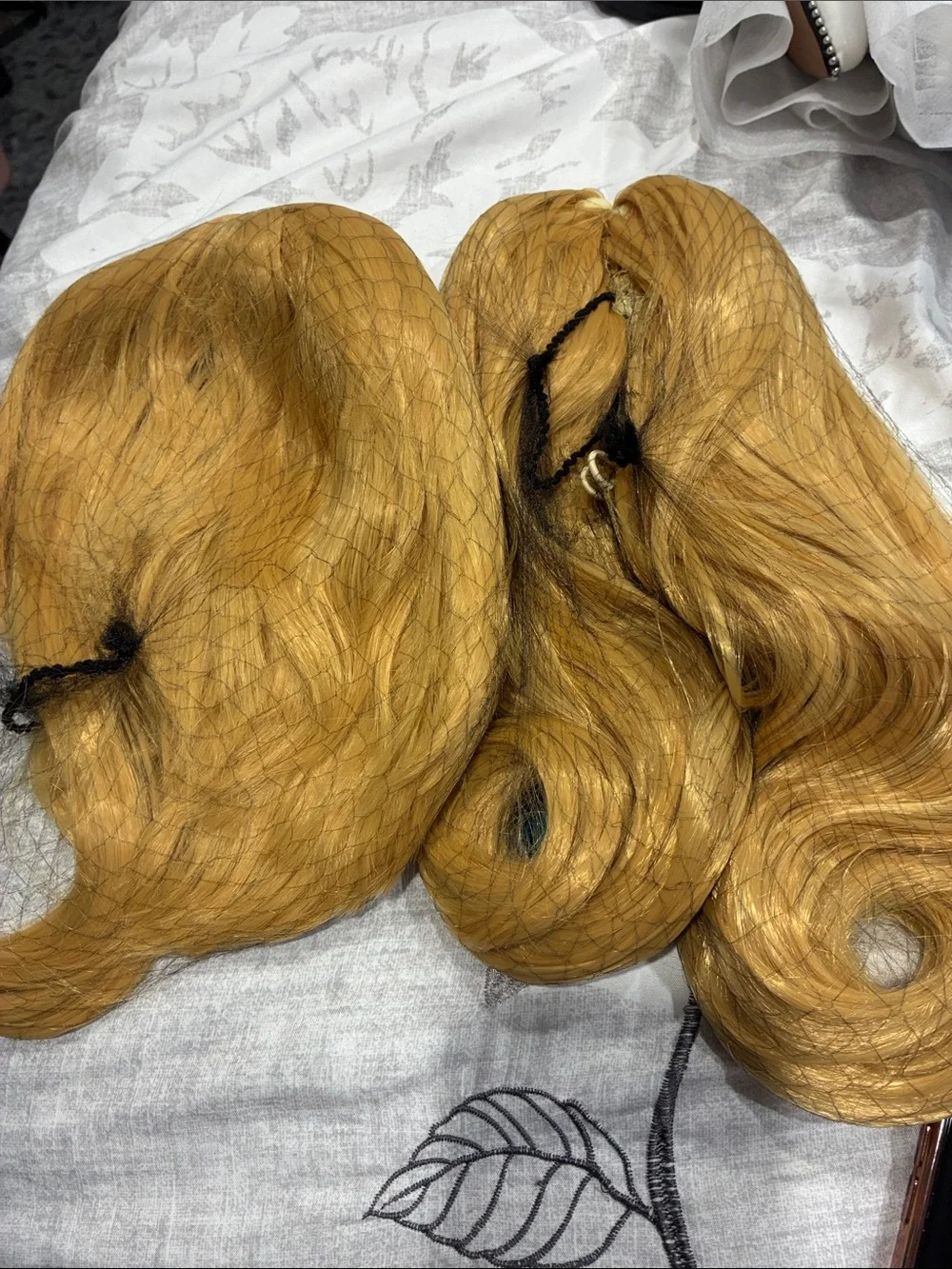 N/A gold blonde
