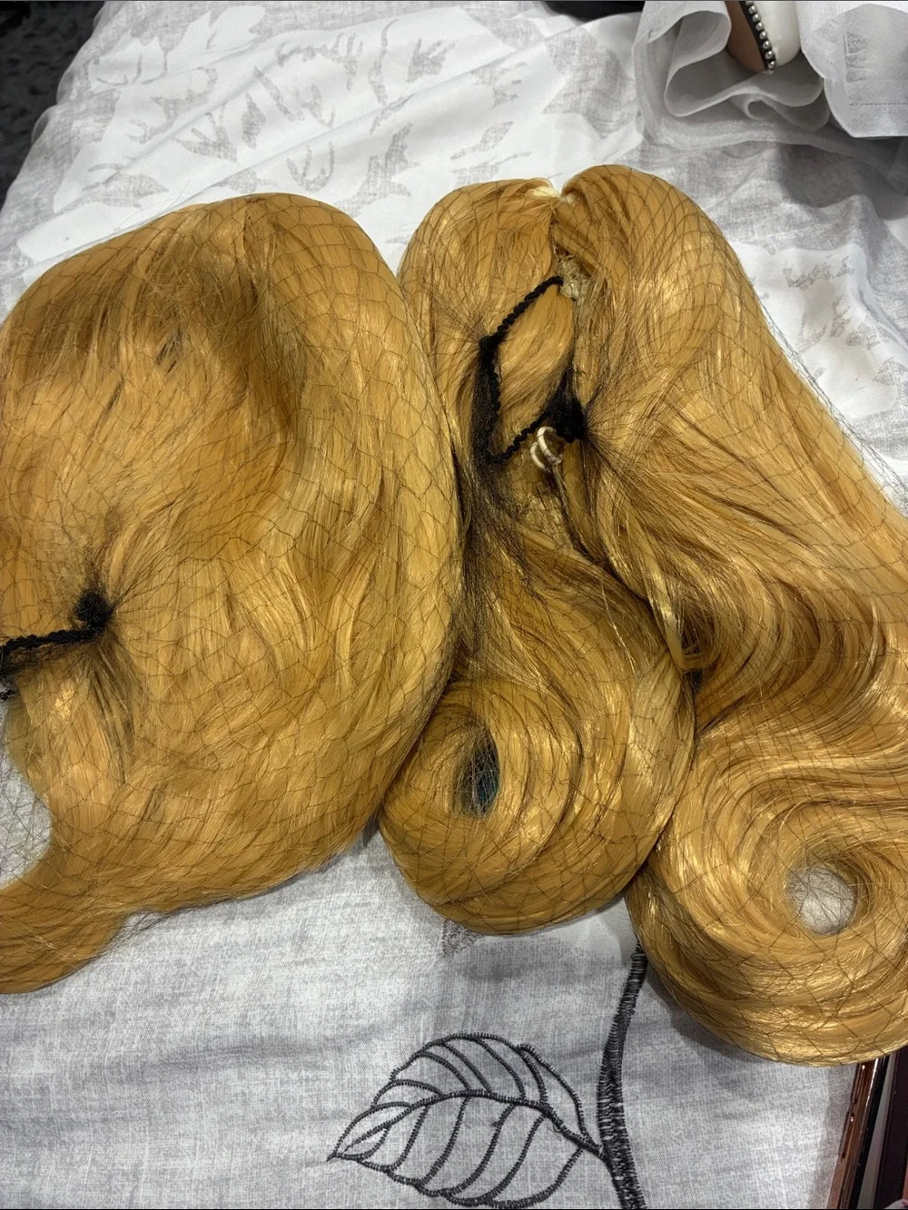 N/A gold blonde