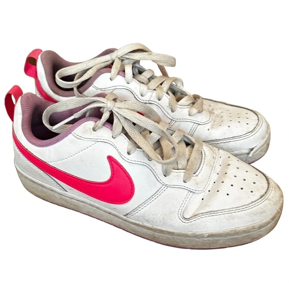 Nike Athletic‎ Shoes