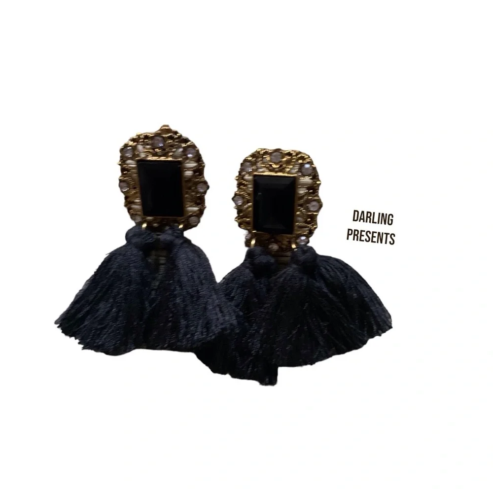 DARLING PRESENTS gemstone crystal