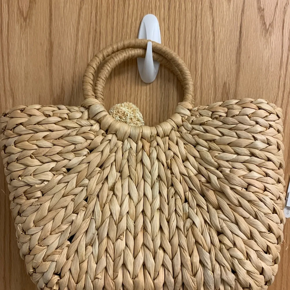 N/A handwoven straw