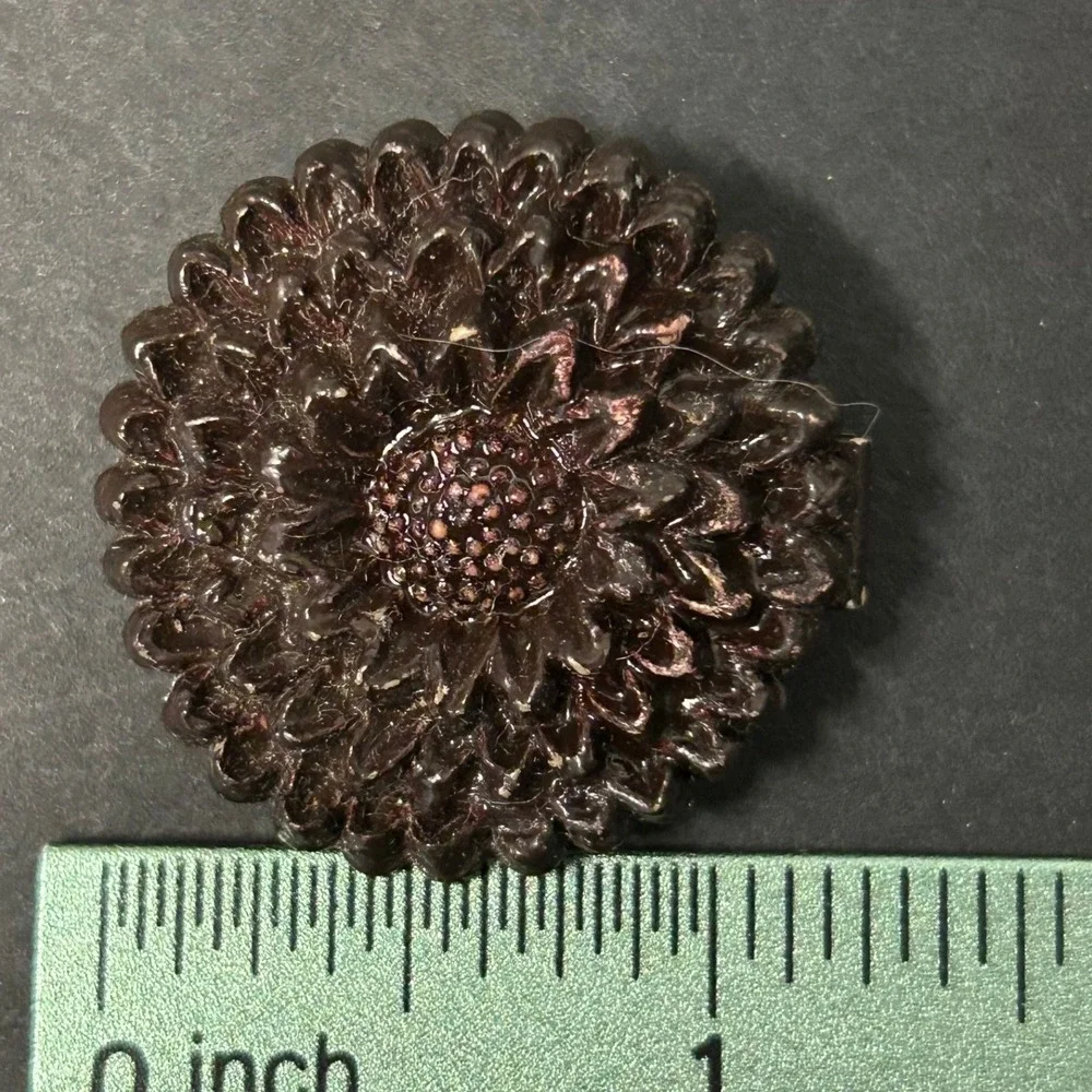 Unbranded vintage interlocking