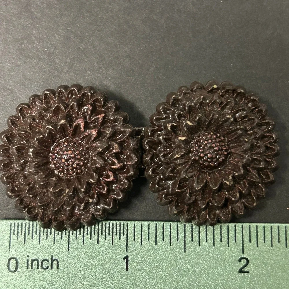Unbranded vintage interlocking
