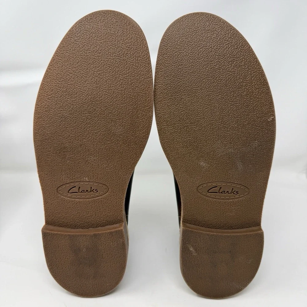Clarks preowned very