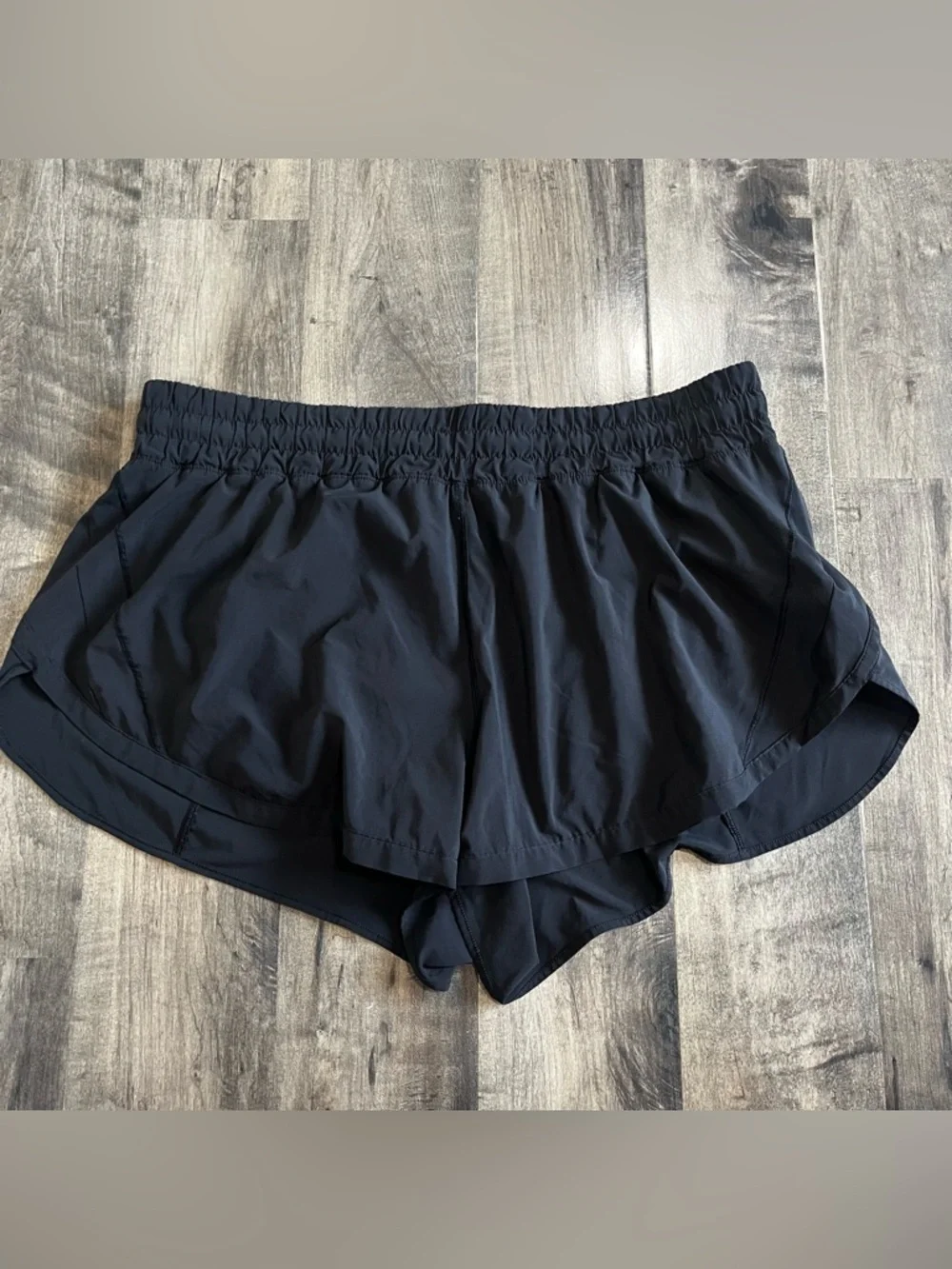 Lululemon Track That Black Running Shorts Womens 18 Elastic Waist Zipper Pocket
