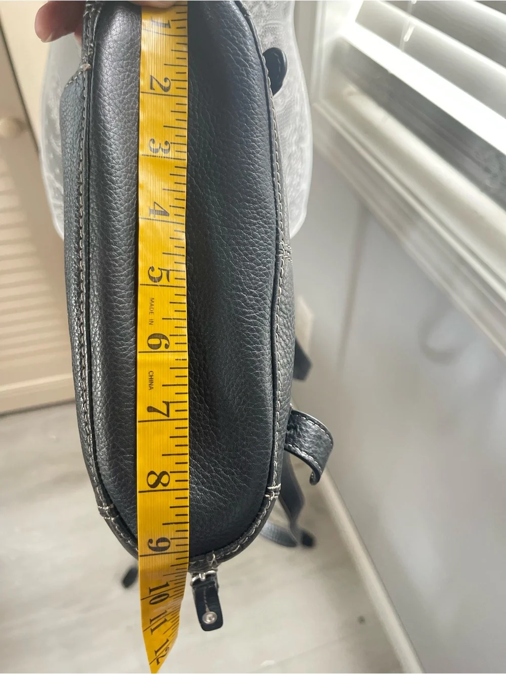 Clarks compact pebbled