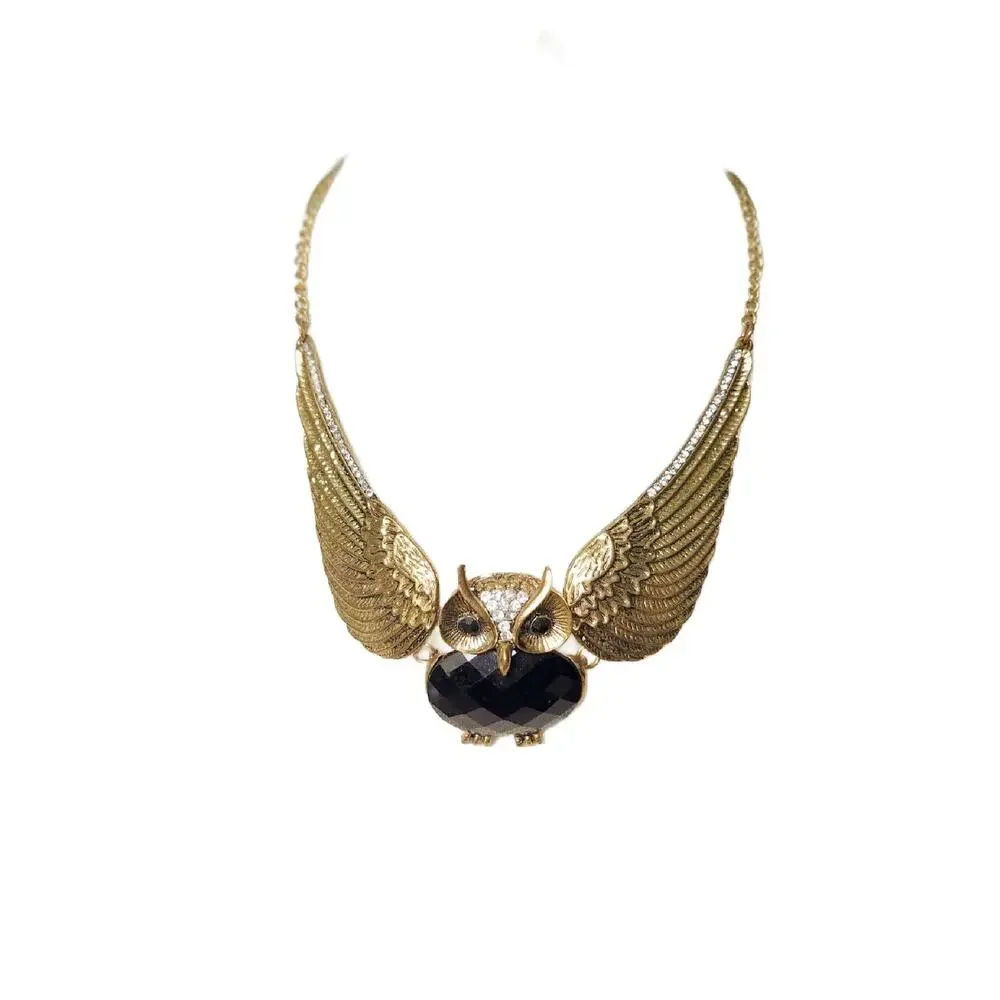 Vintage chunky winged