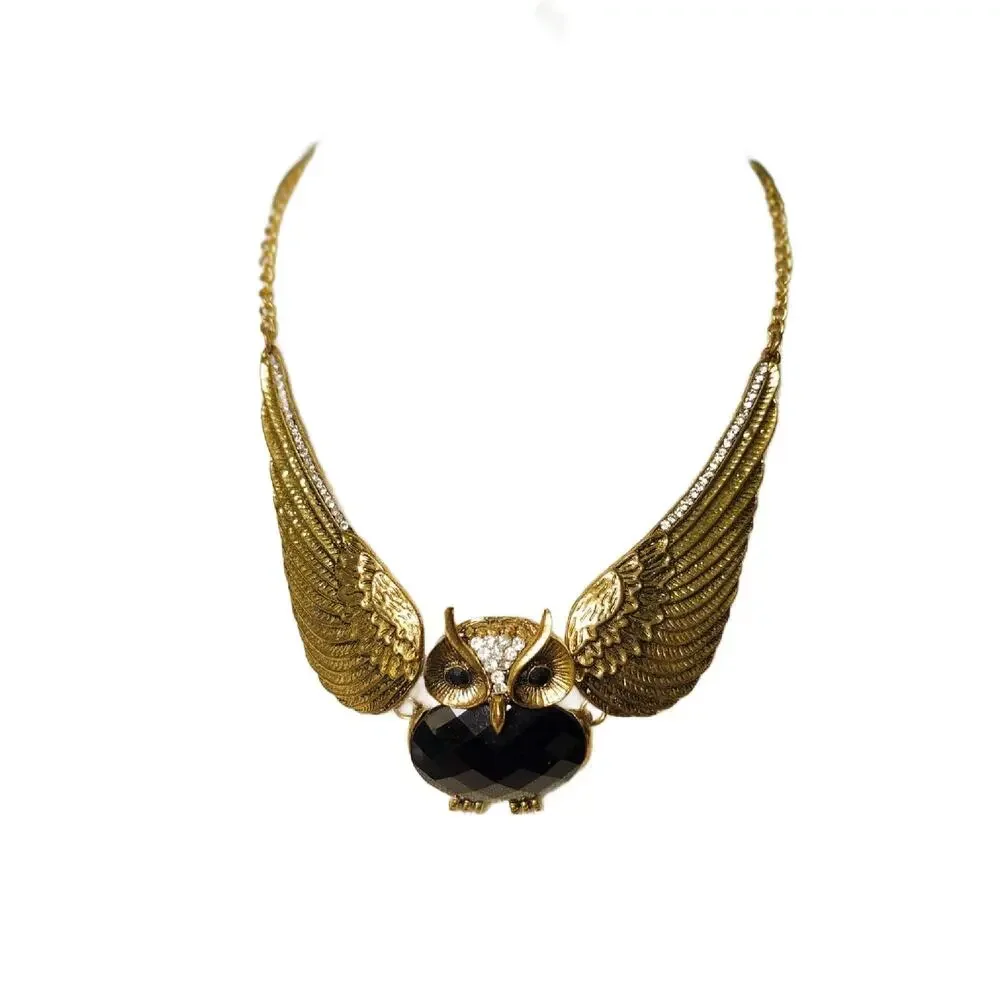 Vintage chunky winged
