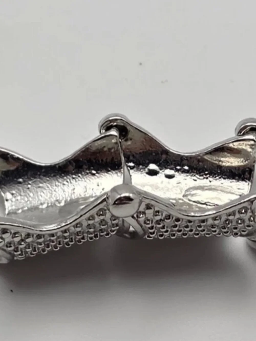 N/A silver tone