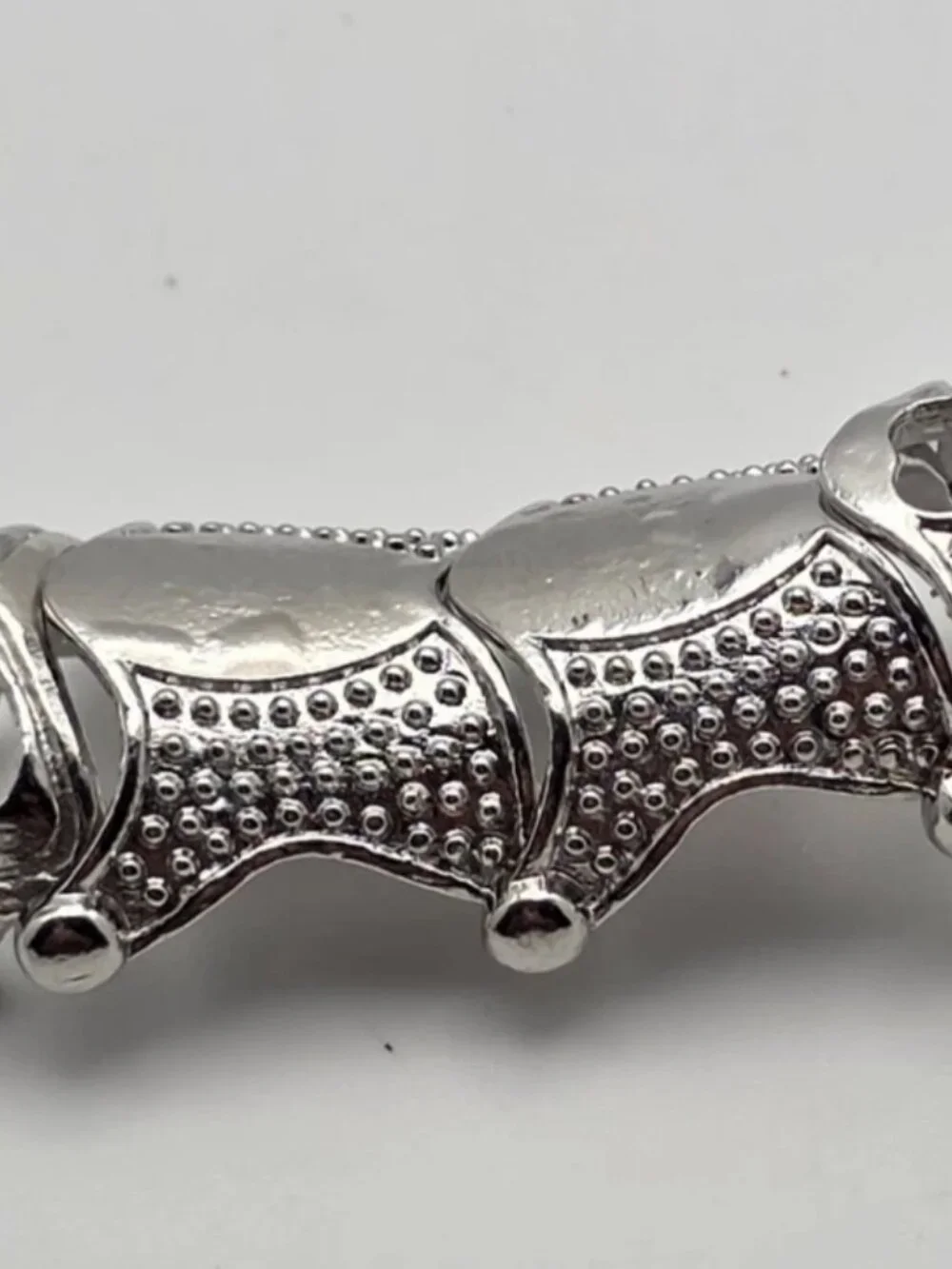 N/A silver tone