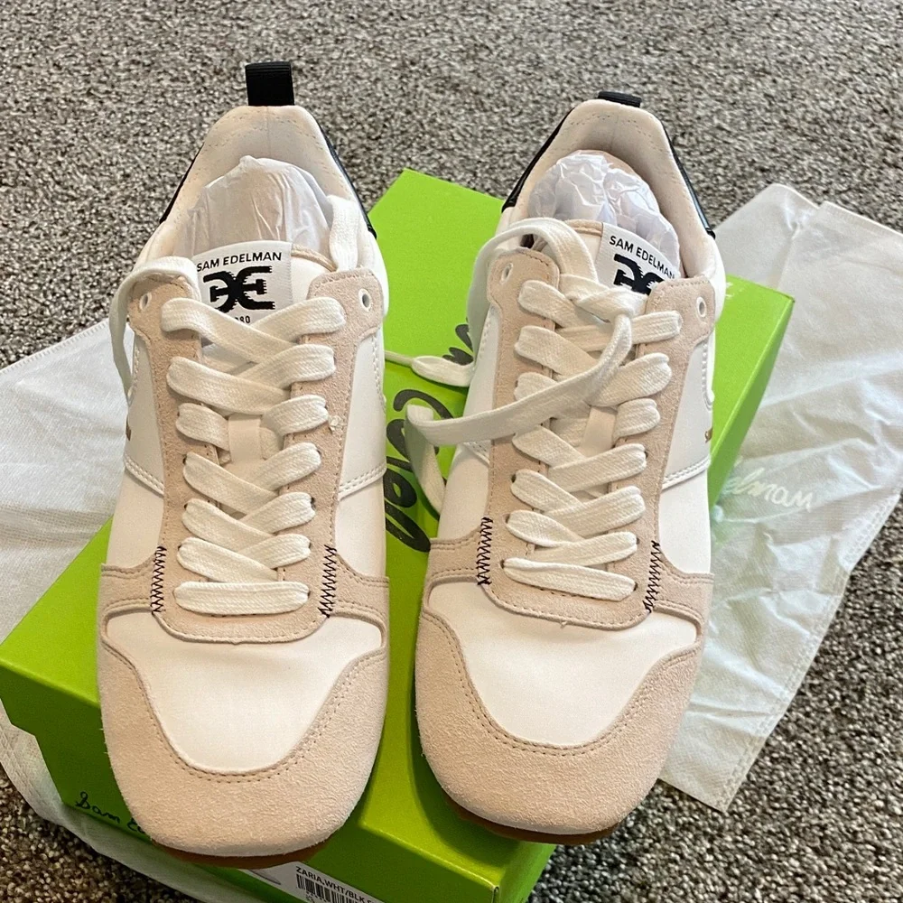 Sam Edelman chic sneakers