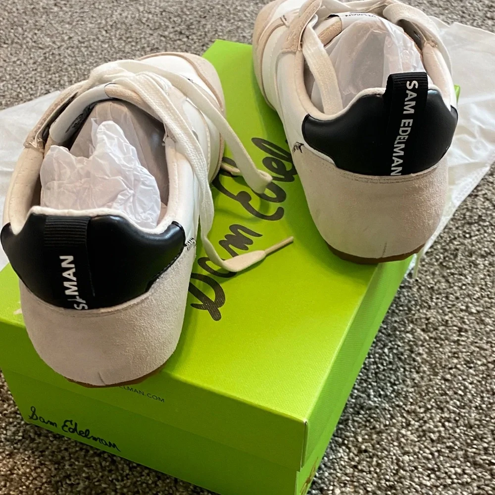 Sam Edelman chic sneakers