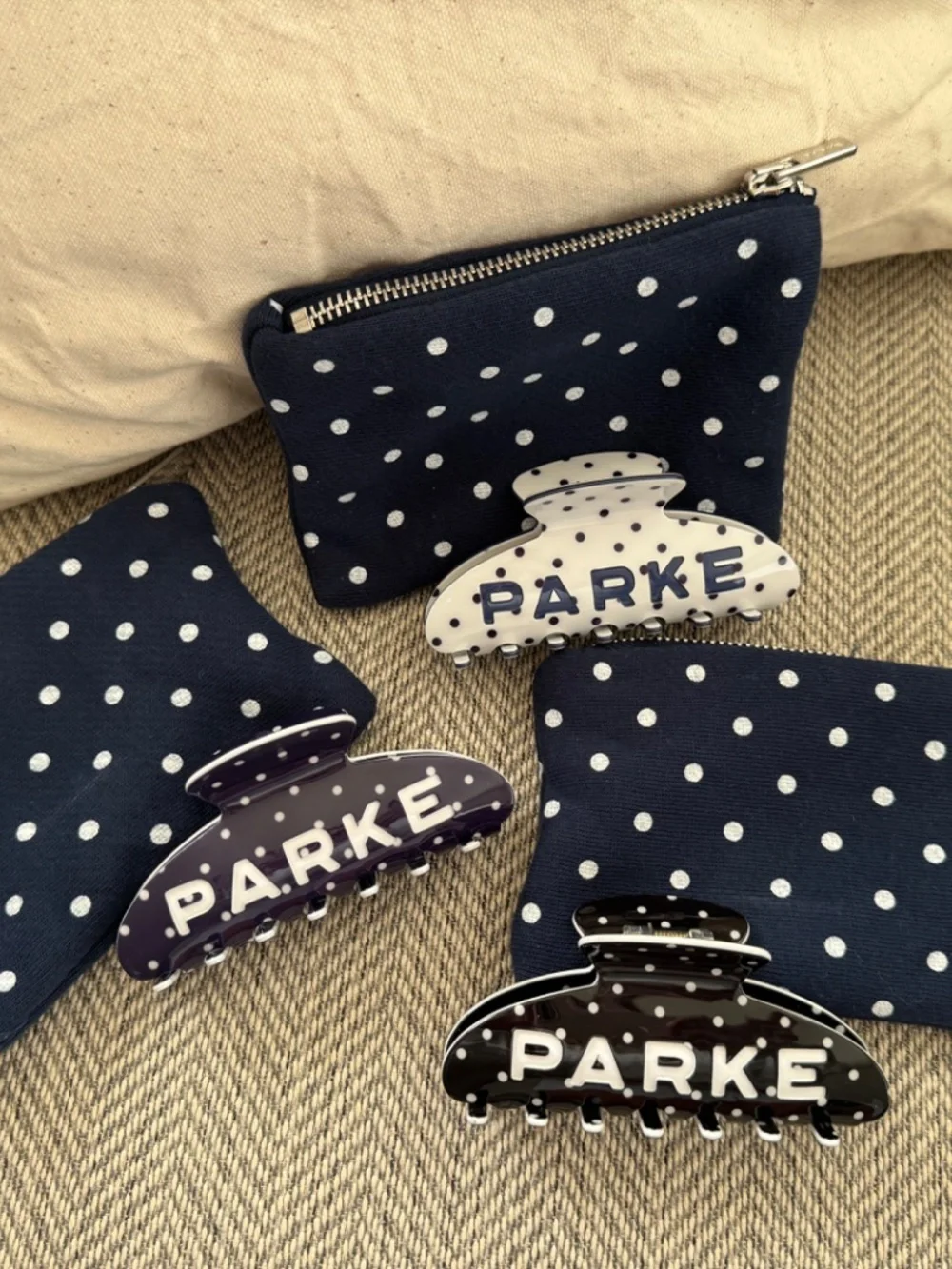 Parke Polka Dot Claw Clip Set of 3 Denim Blue White Black Hair Accessories w bag