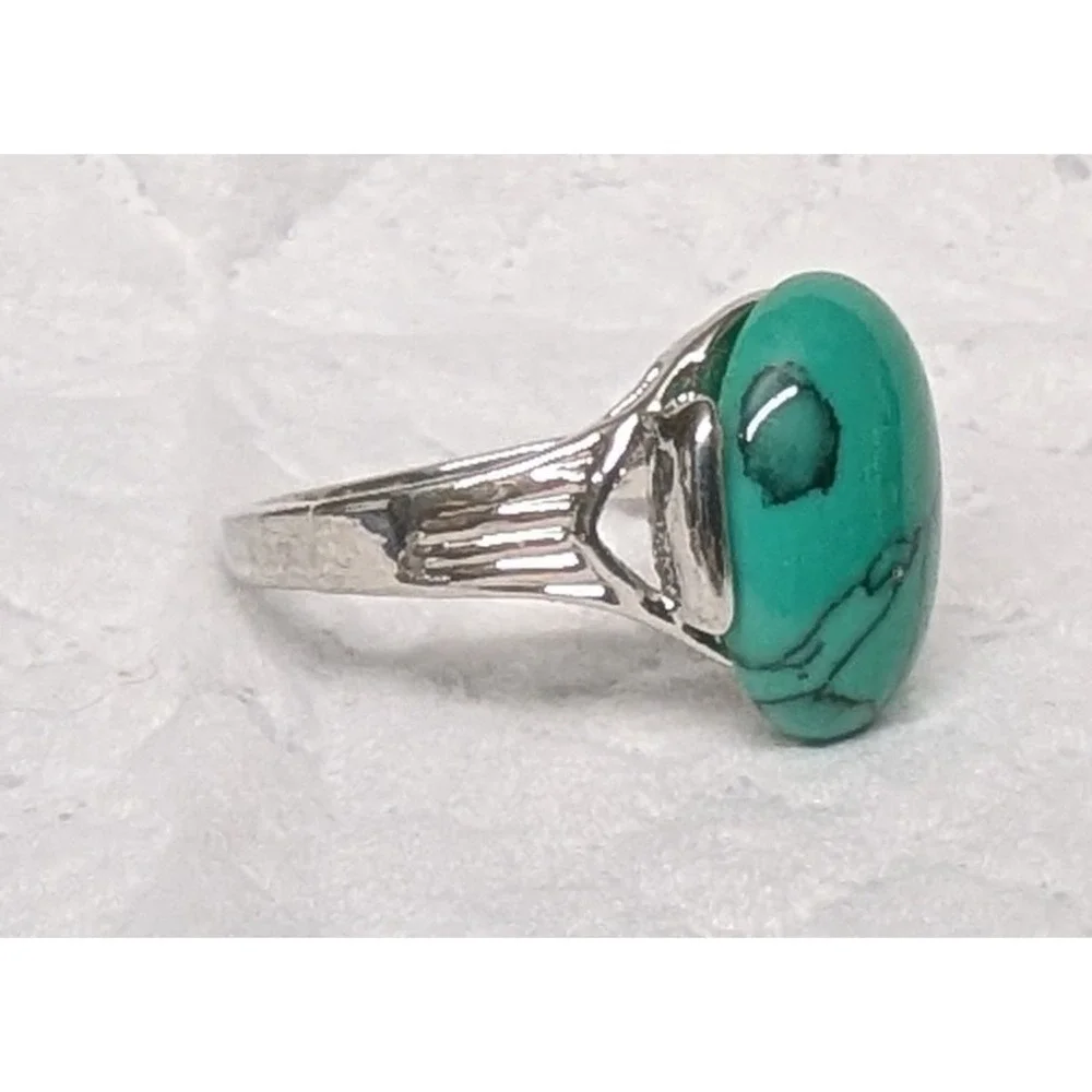 Source Unknown silver tone