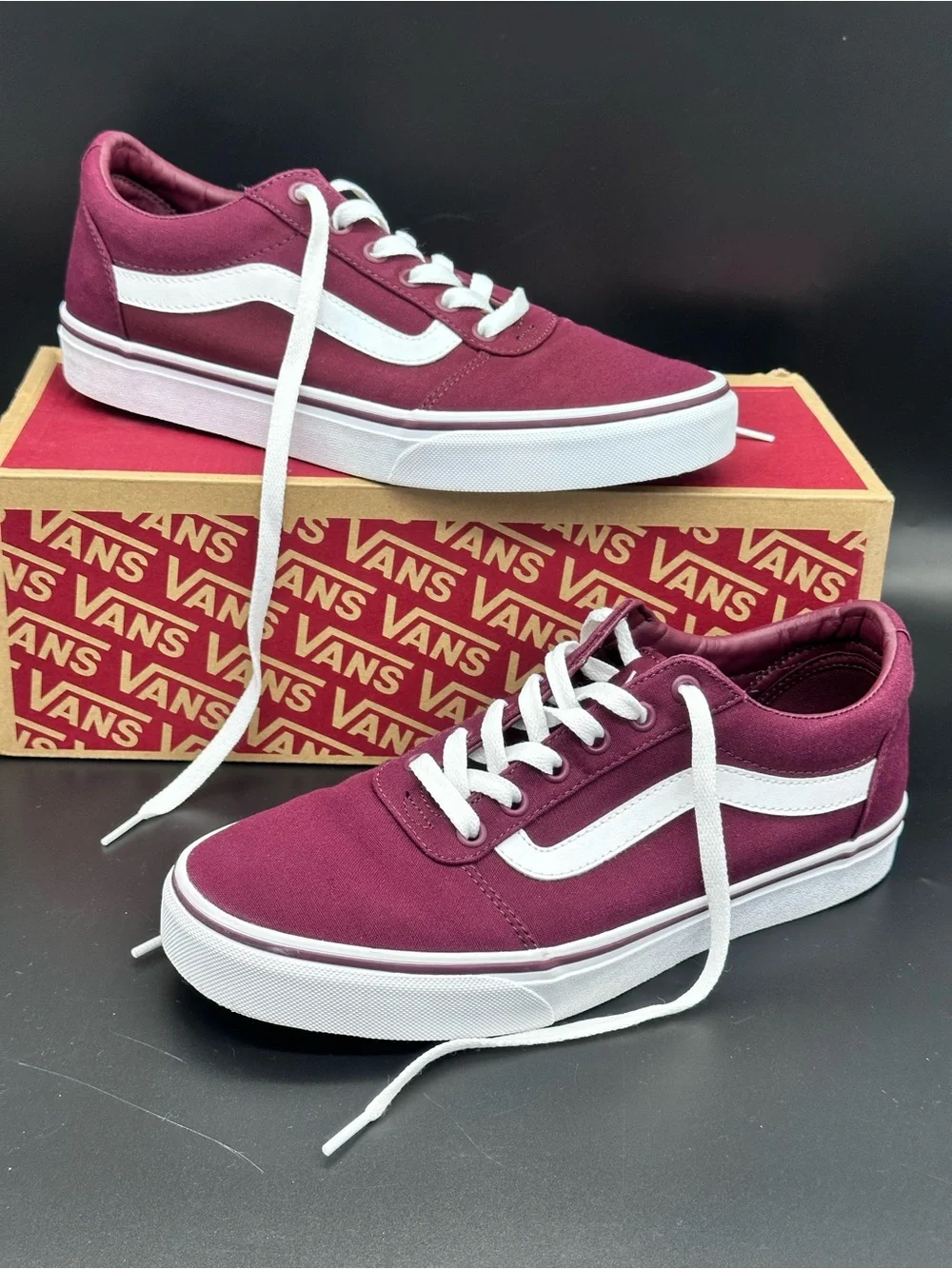 Size 10 Vans Ward Low Top Women’s Sneakers Burgundy Canvas White Stripe Shoes