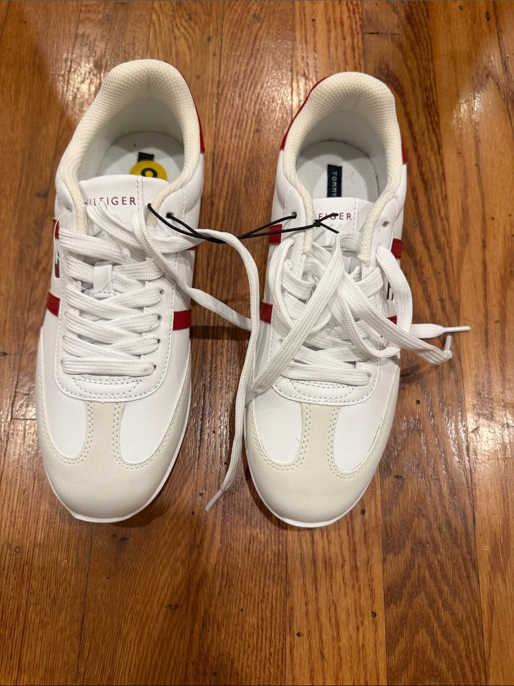 Tommy Hilfiger low profile