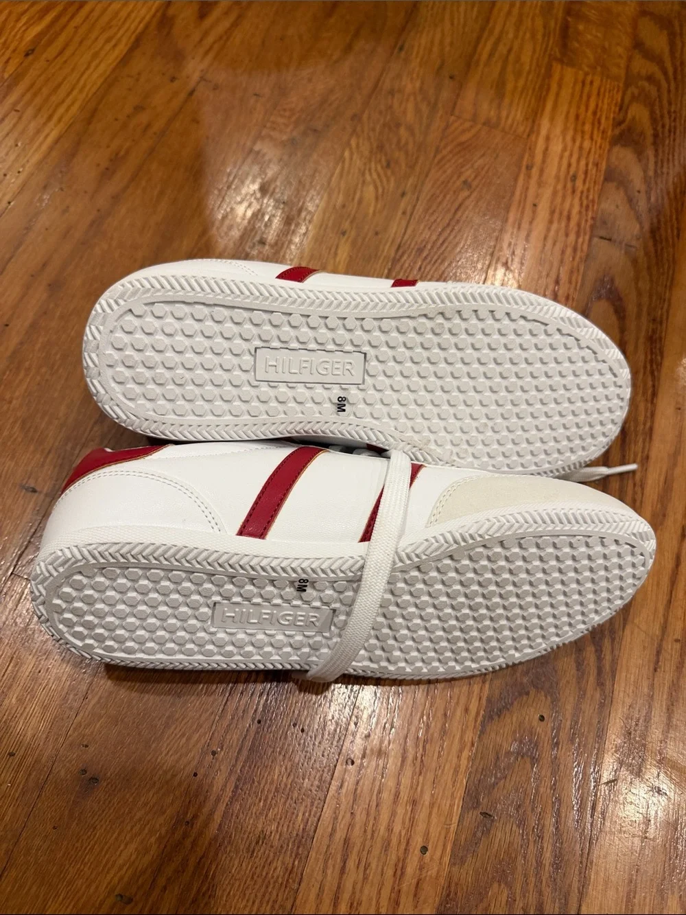 Tommy Hilfiger low profile