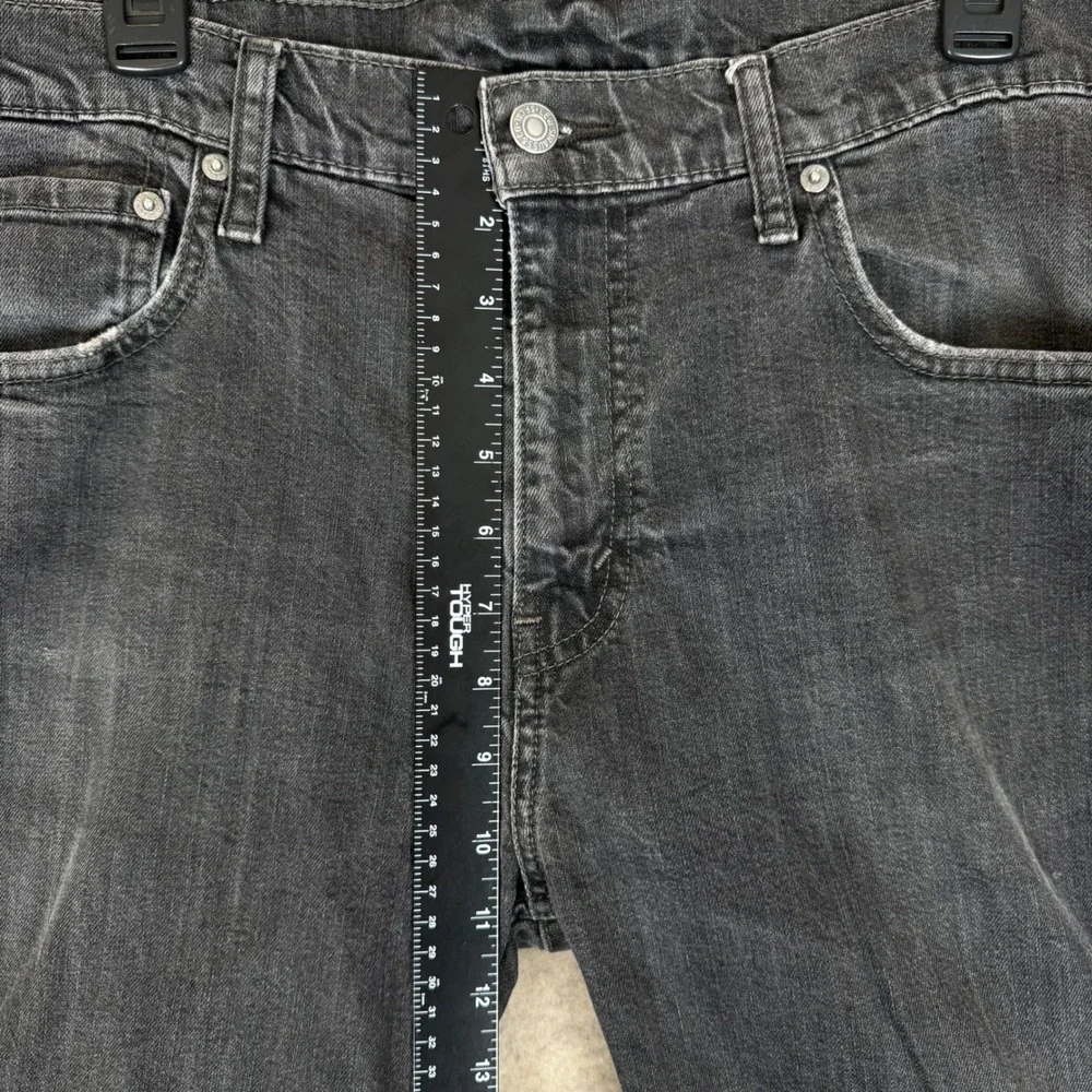 Levis levi 569