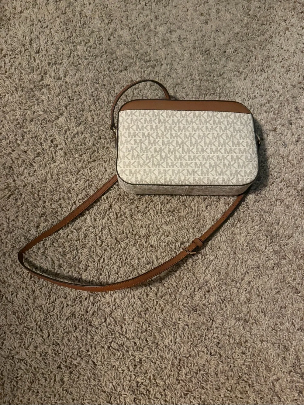 MICHAEL Michael Kors compact crossbody