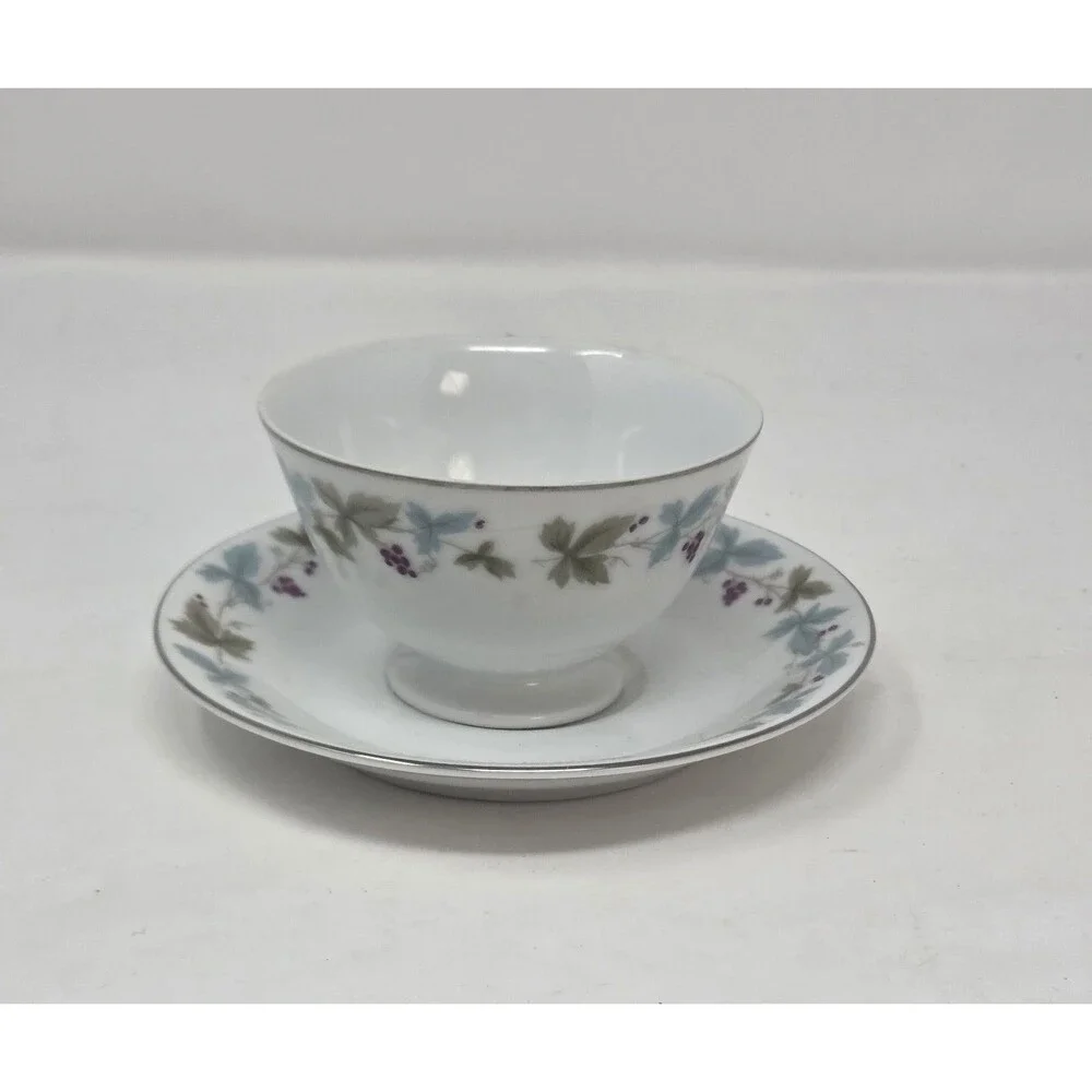 Vintage By Fine‎ China Platinum Trim  Grape Leaf Tea Cup & Saucer #6701