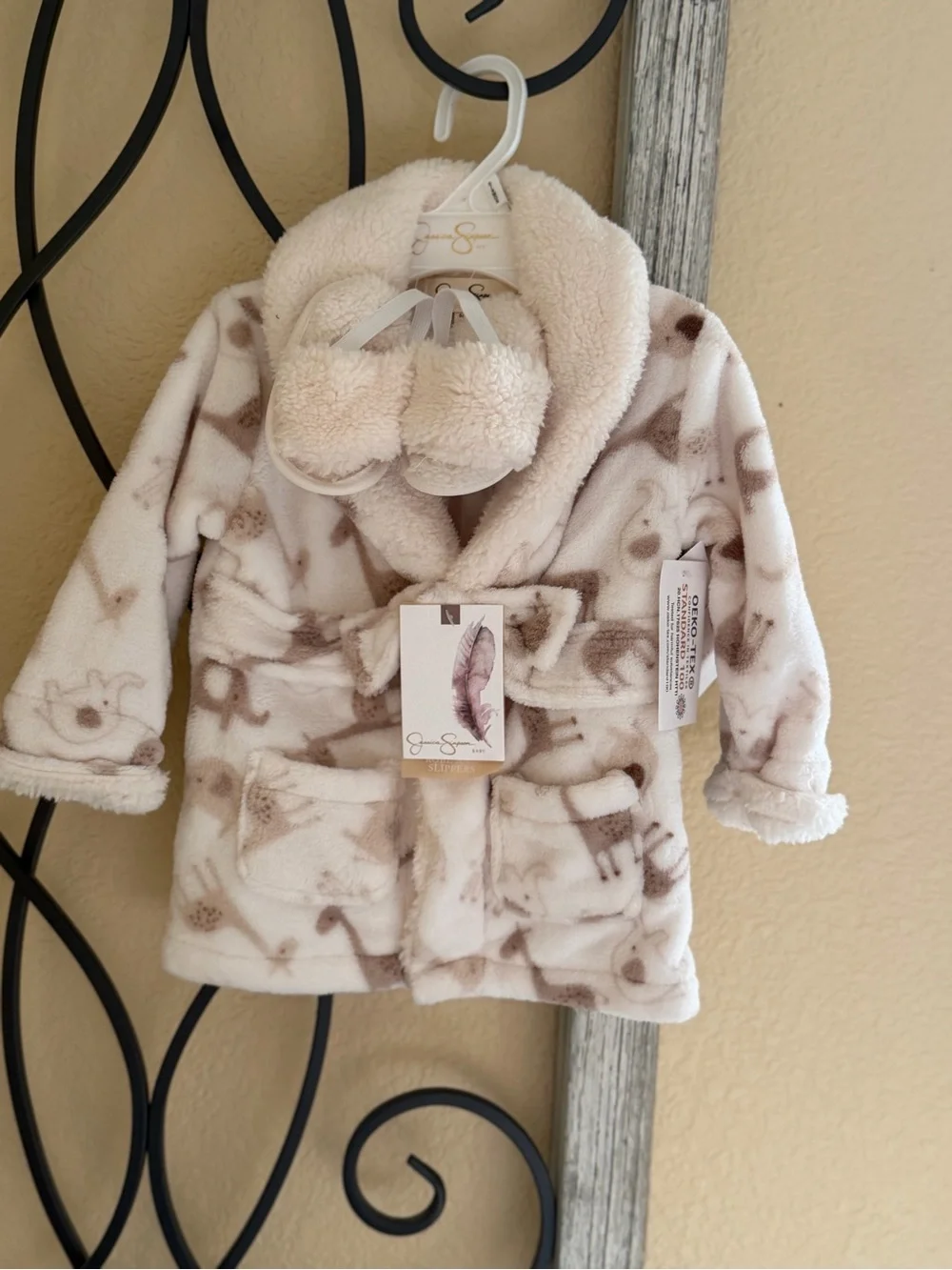 Jessica Simpson plush robe