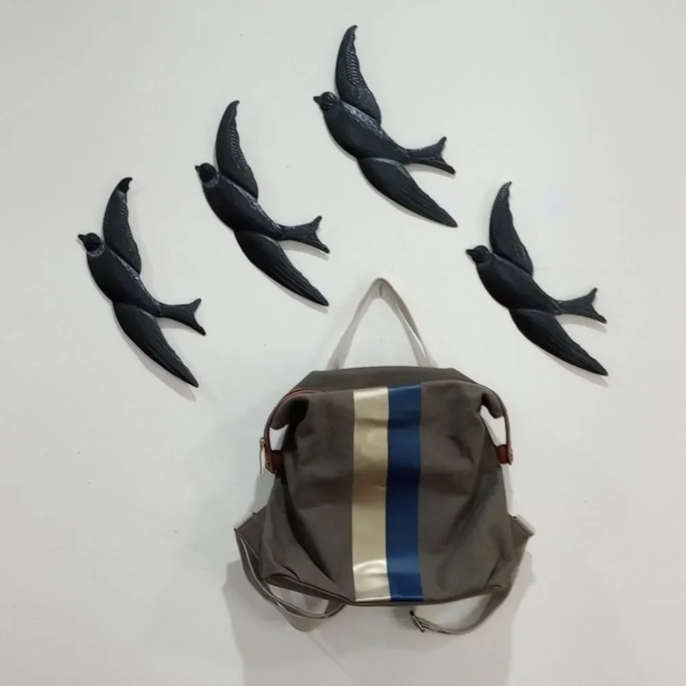 G.I.L.I. leather trim