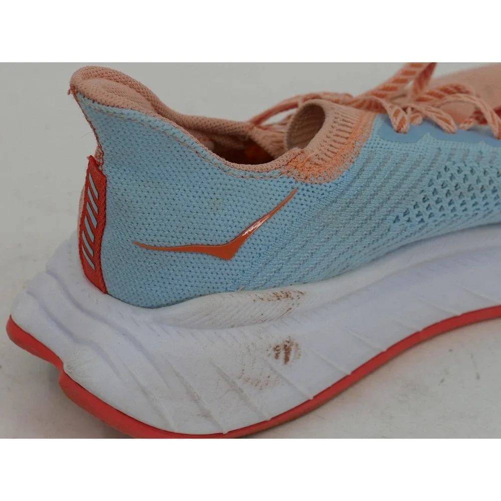 Hoka One One hoka one