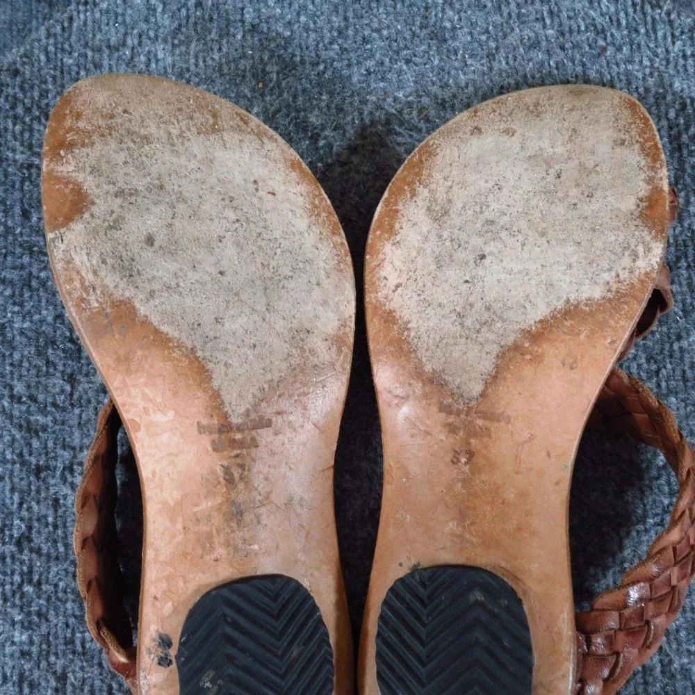 cydwoq revival sandals